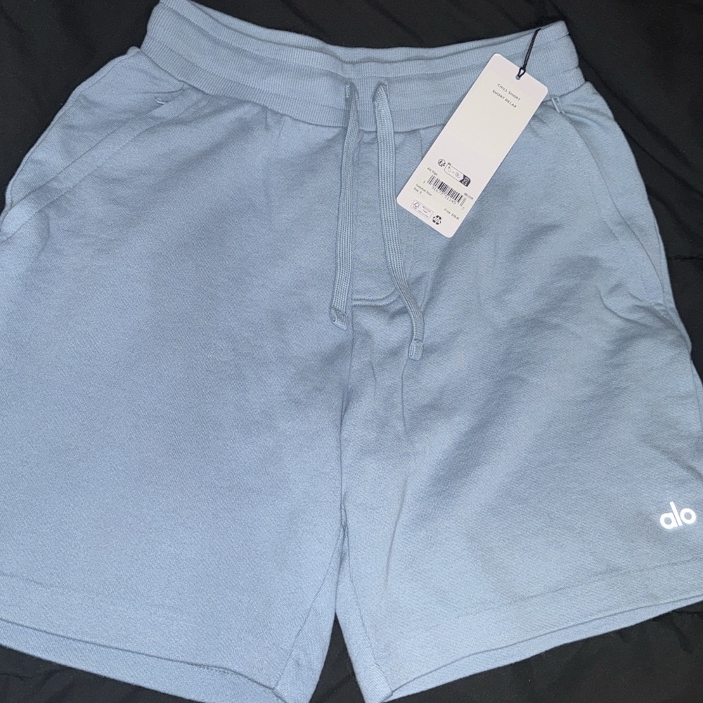 ALO chill shorts